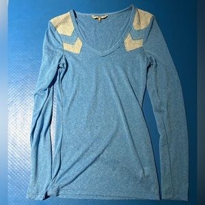 Women’s BKE The Buckle long sleeve top.  Blue/white Size XS NWOT